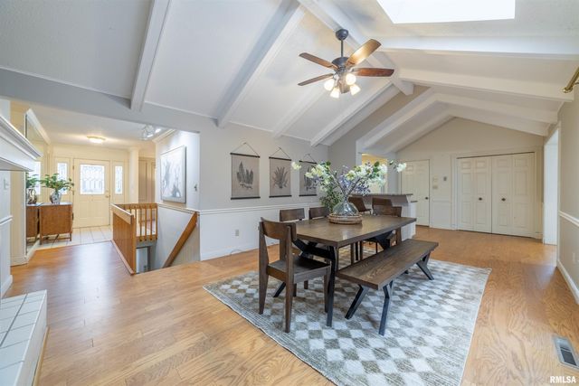 1304 S 30TH Street, Quincy, IL 62301