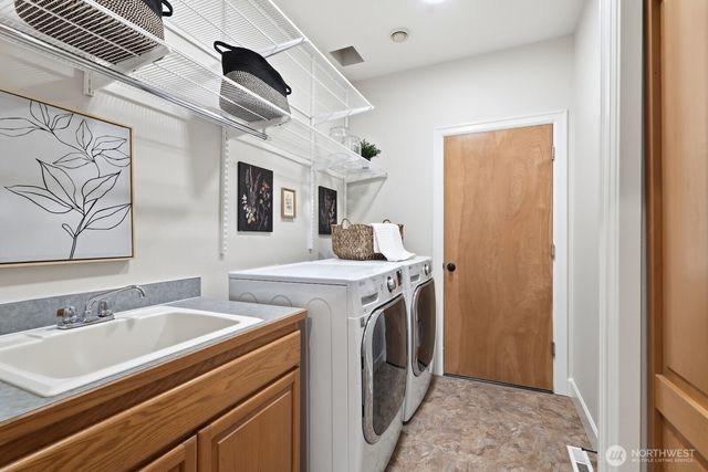 45723 SE 138TH Court, North Bend, WA 98045