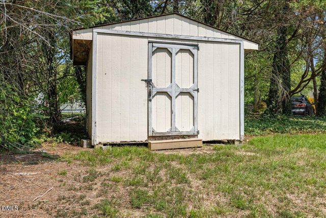 1621 River Knoll Drive, Raleigh, NC 27610