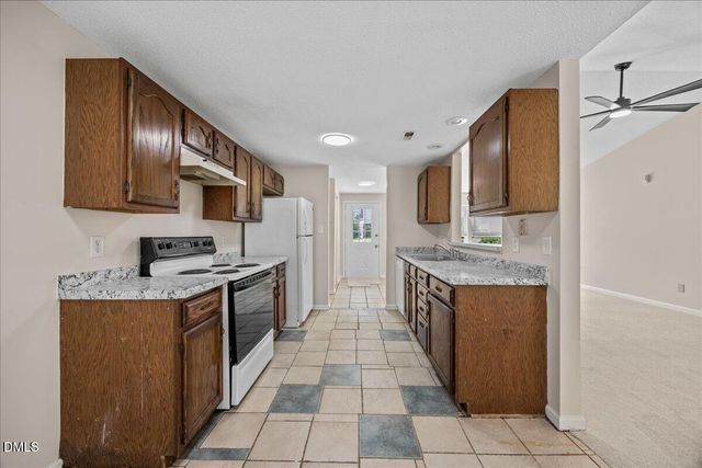 1621 River Knoll Drive, Raleigh, NC 27610