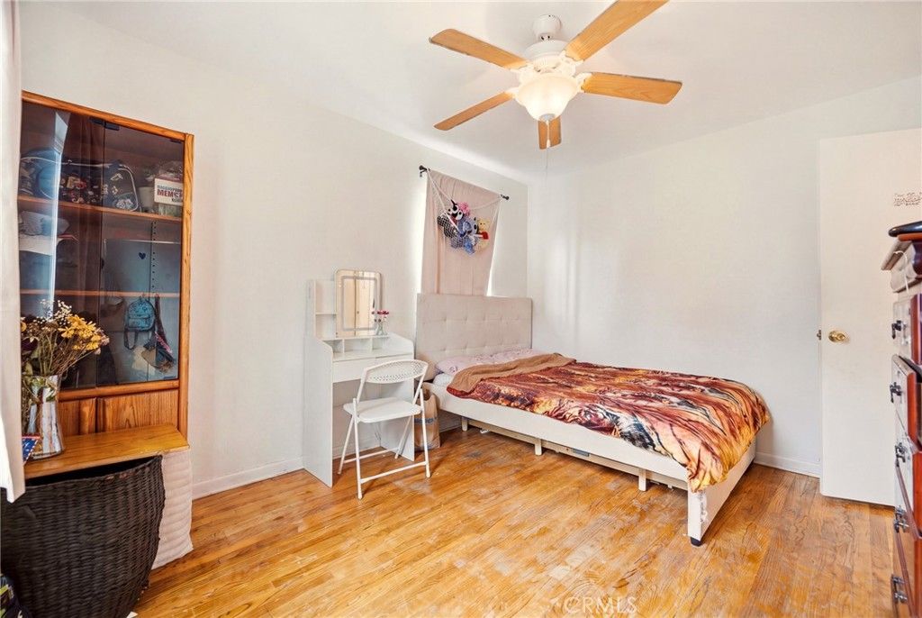 Image 10 of property listing at 1050 W Olive Street, Corona, CA 92882
