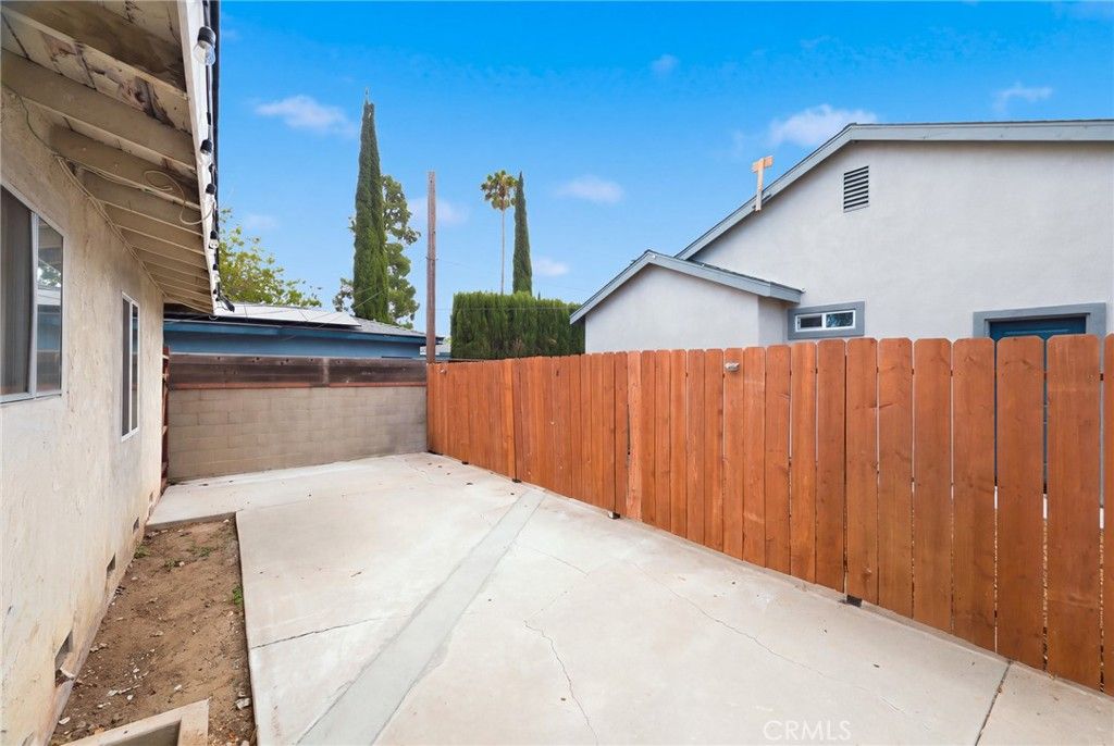 Image 15 of property listing at 1050 W Olive Street, Corona, CA 92882