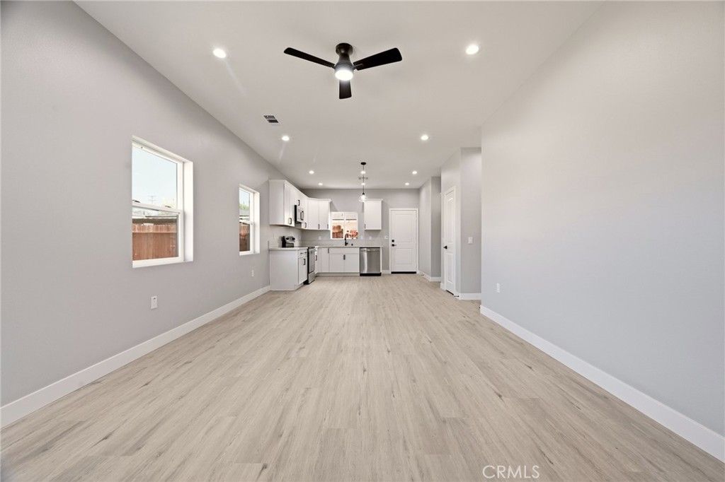 Image 19 of property listing at 1050 W Olive Street, Corona, CA 92882