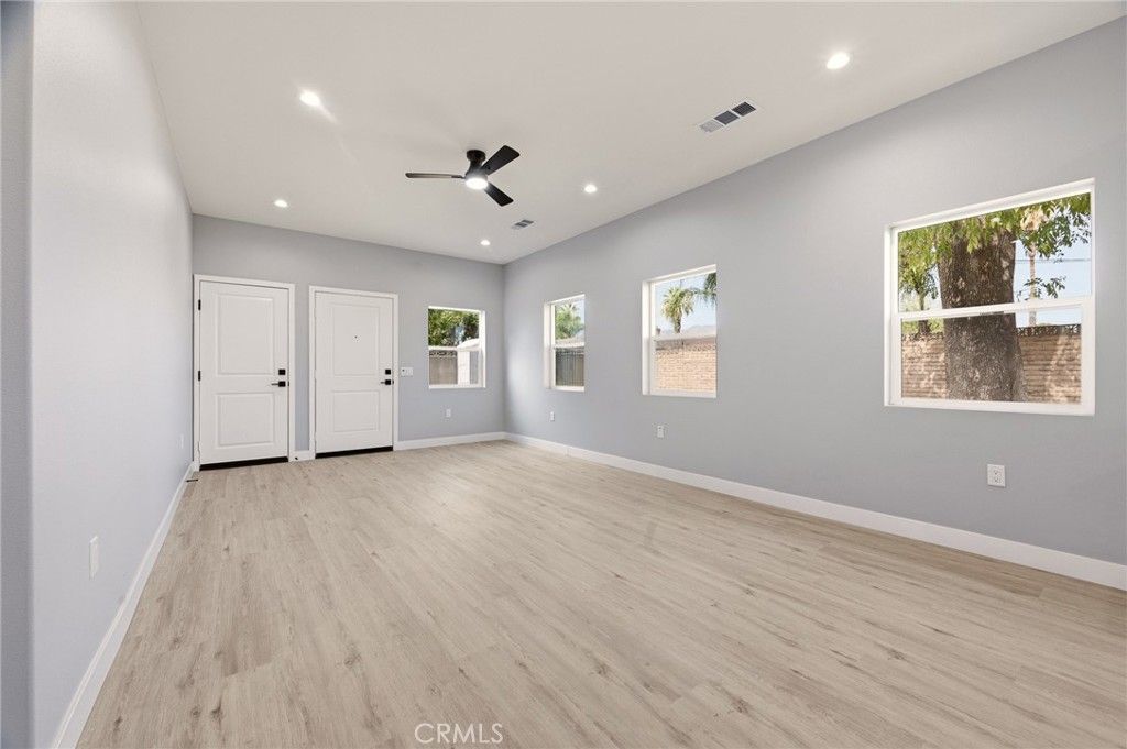 Image 22 of property listing at 1050 W Olive Street, Corona, CA 92882