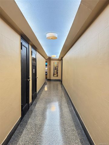 118-60 Metropolitan Avenue 1J, Kew Gardens, NY 11415