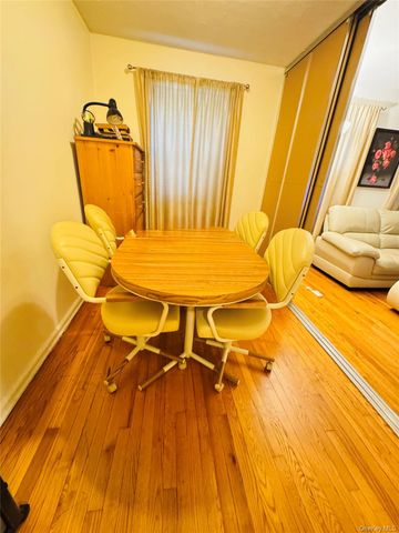 118-60 Metropolitan Avenue 1J, Kew Gardens, NY 11415