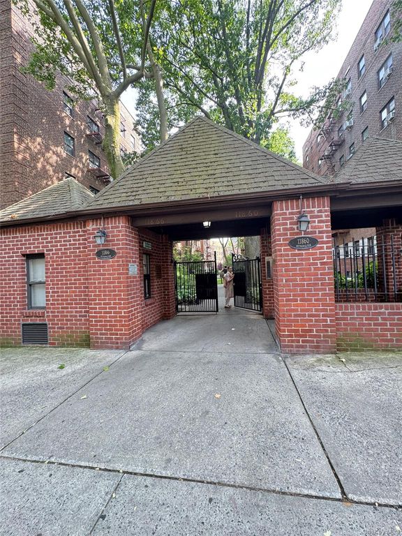 118-60 Metropolitan Avenue 1J, Kew Gardens, NY 11415