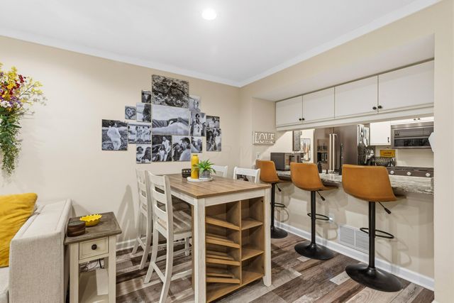 2101 Tamarin Drive, 11B, Columbus, OH 43235