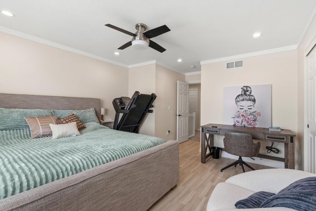 2101 Tamarin Drive, 11B, Columbus, OH 43235