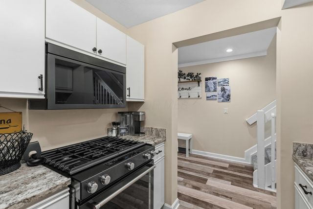 2101 Tamarin Drive, 11B, Columbus, OH 43235