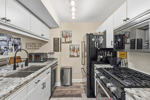 2101 Tamarin Drive, 11B, Columbus, OH 43235