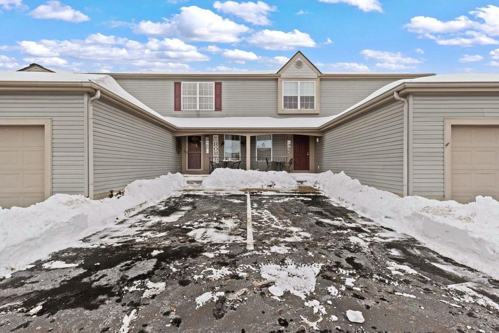 2101 Tamarin Drive, 11B, Columbus, OH 43235