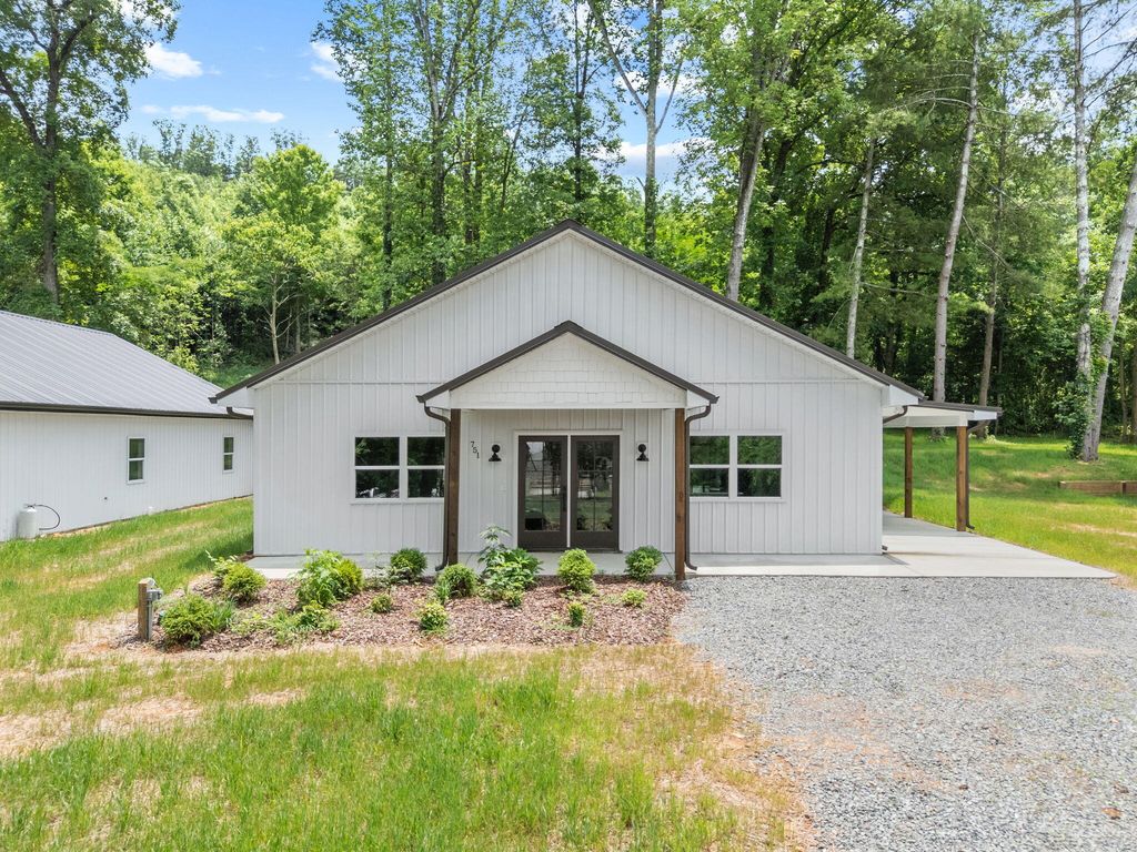 751 Lead Mine Valley Road SW, Cleveland, TN 37311