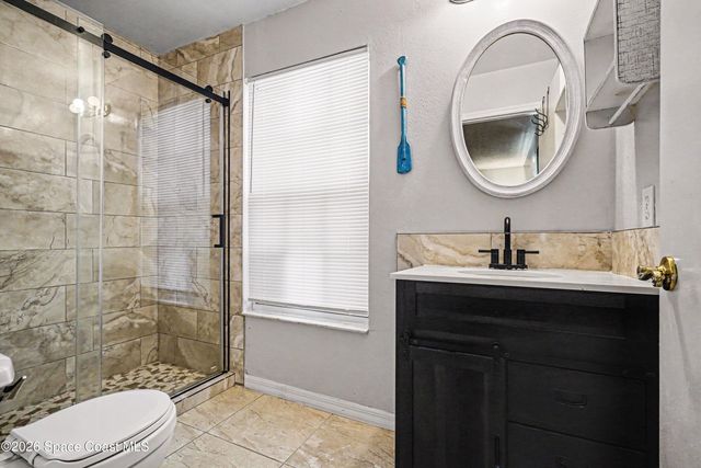 866 Wateroak Drive NE, Palm Bay, FL 32905