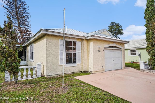 866 Wateroak Drive NE, Palm Bay, FL 32905