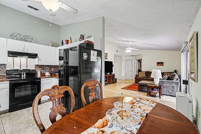 866 Wateroak Drive NE, Palm Bay, FL 32905
