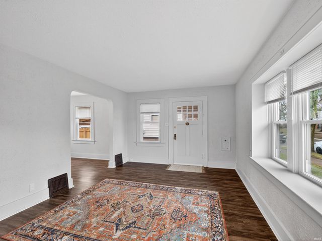 312 Glencoe Avenue, Fort Wayne, IN 46806