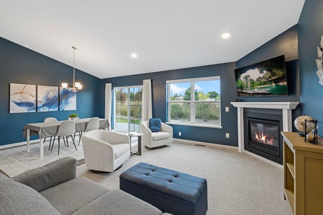 15135 Emory Circle, Apple Valley, MN 55124