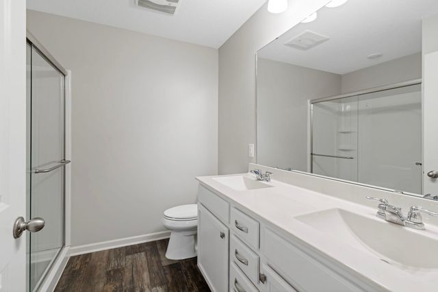 15135 Emory Circle, Apple Valley, MN 55124