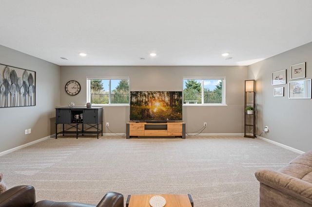 15135 Emory Circle, Apple Valley, MN 55124