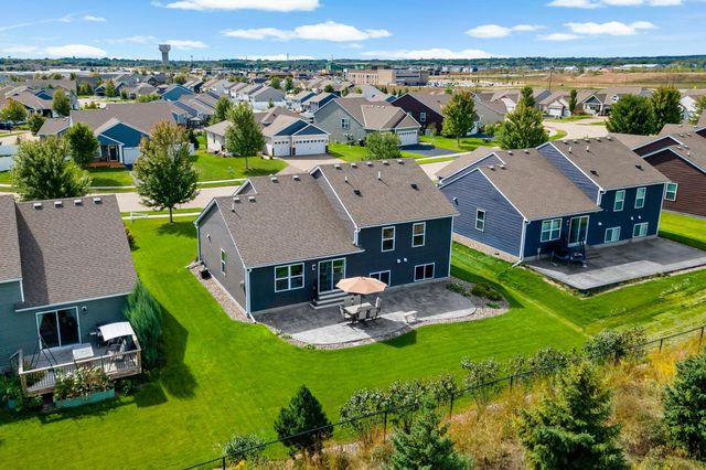 15135 Emory Circle, Apple Valley, MN 55124