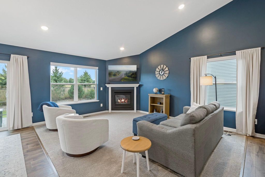 15135 Emory Circle, Apple Valley, MN 55124 — photo 3