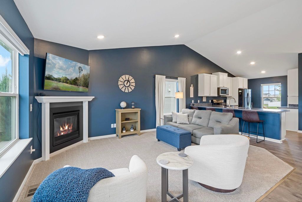 15135 Emory Circle, Apple Valley, MN 55124 — photo 5
