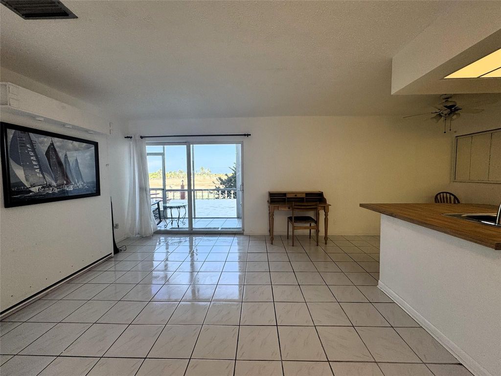 1701 Buchanan Street 201, Hollywood, FL 33020