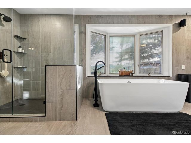 239 Dekker Dr, Golden, CO 80401