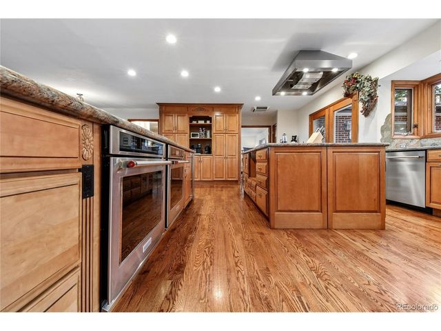 239 Dekker Dr, Golden, CO 80401