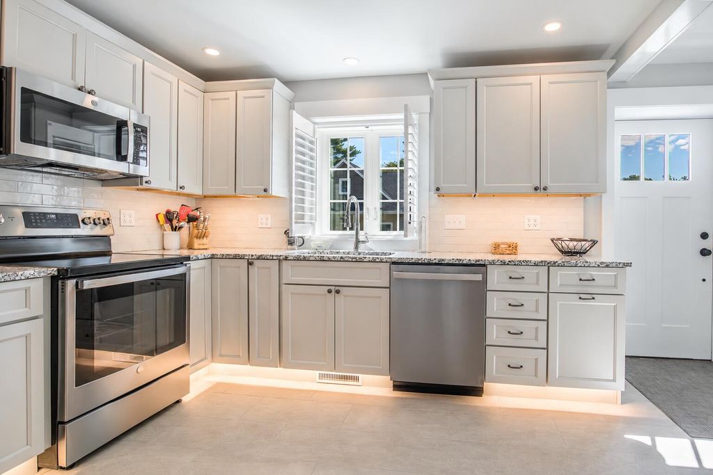 16 Wild Dunes Way, Old Orchard Beach, ME 04064 — photo 4