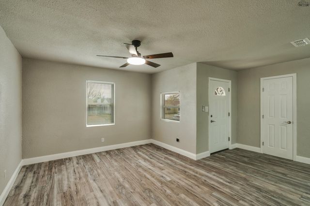 3010 AVENUE Q, Wichita Falls, TX 76309