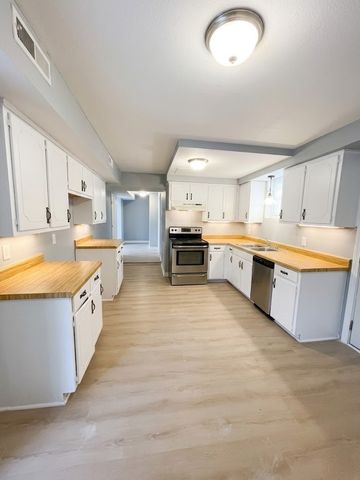 124 Penny Brink Dr, Antioch, TN 37013