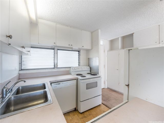 2421 Ala Wai Boulevard 1204, Honolulu, HI 96815