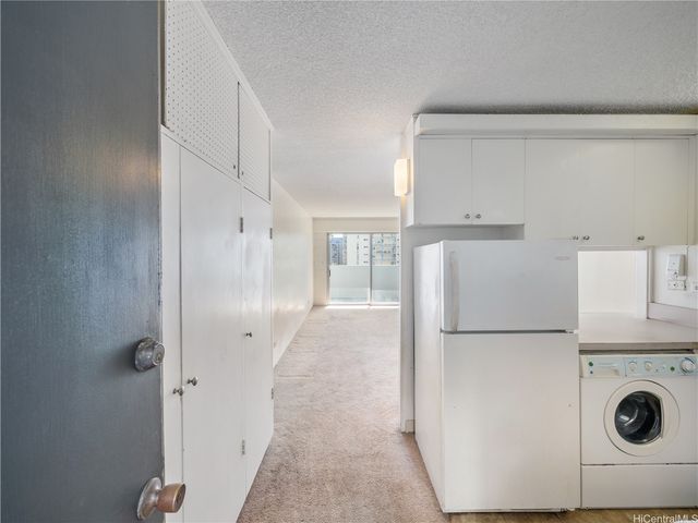 2421 Ala Wai Boulevard 1204, Honolulu, HI 96815