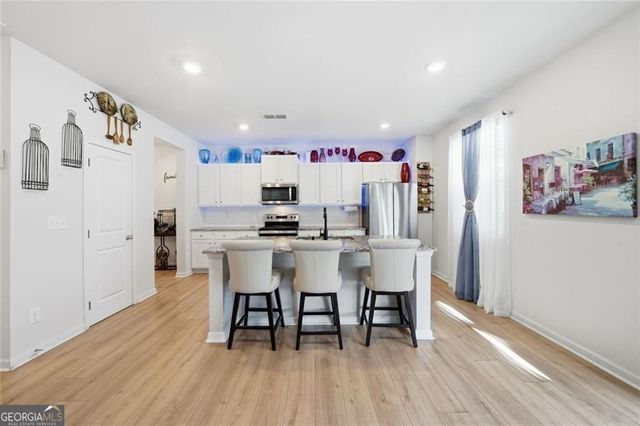 196 Summit Pointe Drive, Dallas, GA 30132