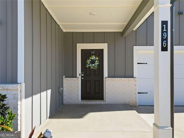 196 Summit Pointe Drive, Dallas, GA 30132