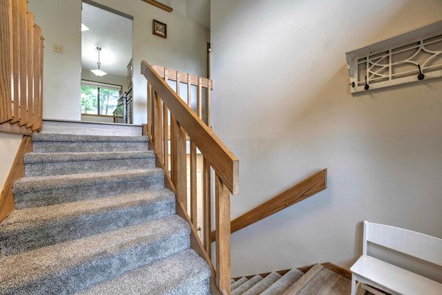 1433 11th Street SW, Minot, ND 58701