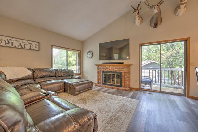 1433 11th Street SW, Minot, ND 58701