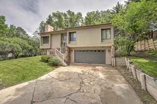 1433 11th Street SW, Minot, ND 58701