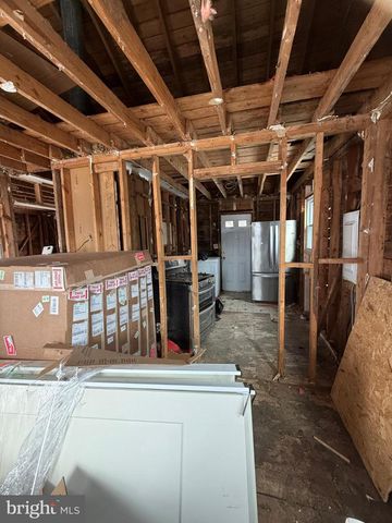 1737 N CULPEPER ST, Arlington, VA 22207