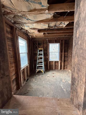 1737 N CULPEPER ST, Arlington, VA 22207