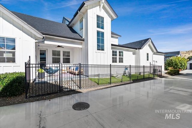 3166 W Antelope View Dr, Boise, ID 83714