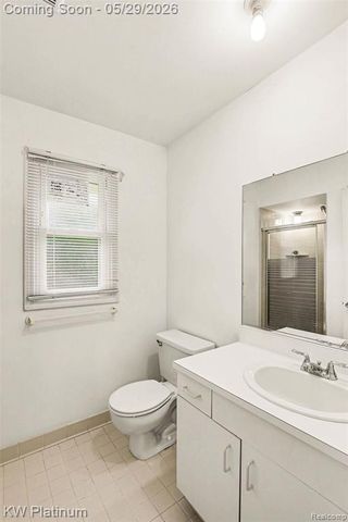 1614 Crestline Lane, Rochester Hills, MI 48307