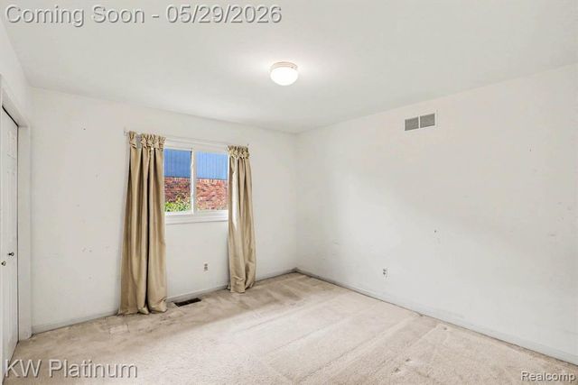 1614 Crestline Lane, Rochester Hills, MI 48307