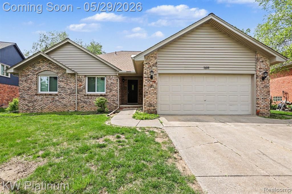 1614 Crestline Lane, Rochester Hills, MI 48307
