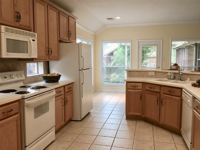 114 N Queenscliff Circle, The Woodlands, TX 77382