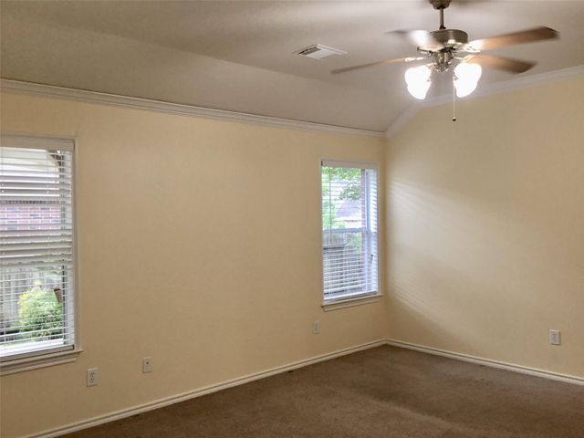 114 N Queenscliff Circle, The Woodlands, TX 77382
