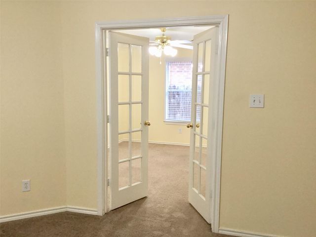 114 N Queenscliff Circle, The Woodlands, TX 77382