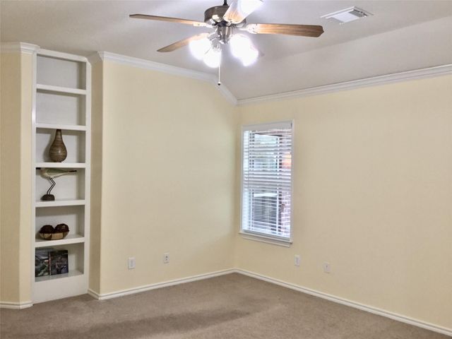 114 N Queenscliff Circle, The Woodlands, TX 77382